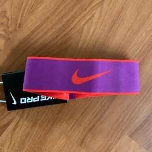 NWOT Nike Pro headband